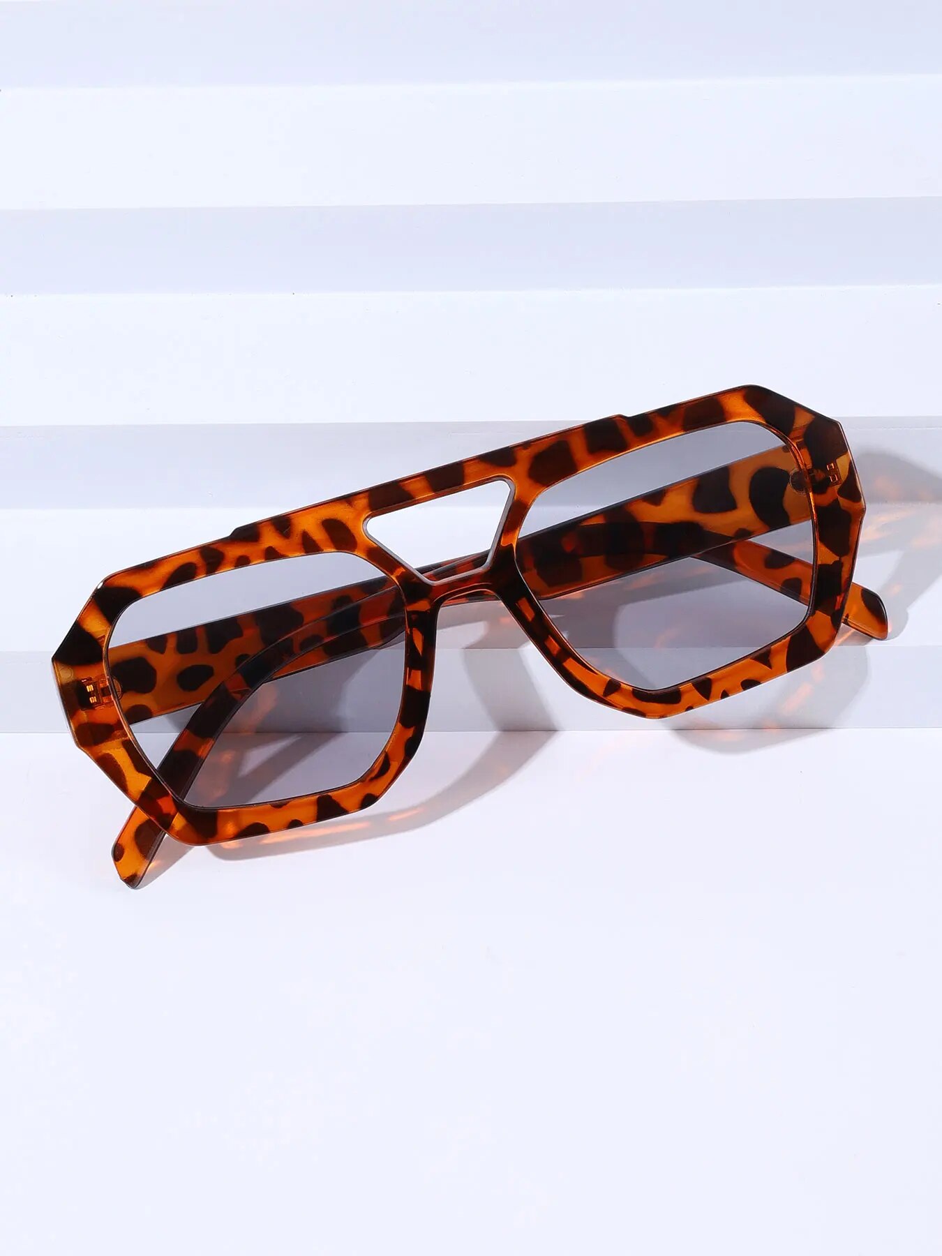 패션 빈티지 스퀘어 불규칙 선글라스 남녀 명품 브랜드  - Women Fashion Glasses 리뷰 및 가격