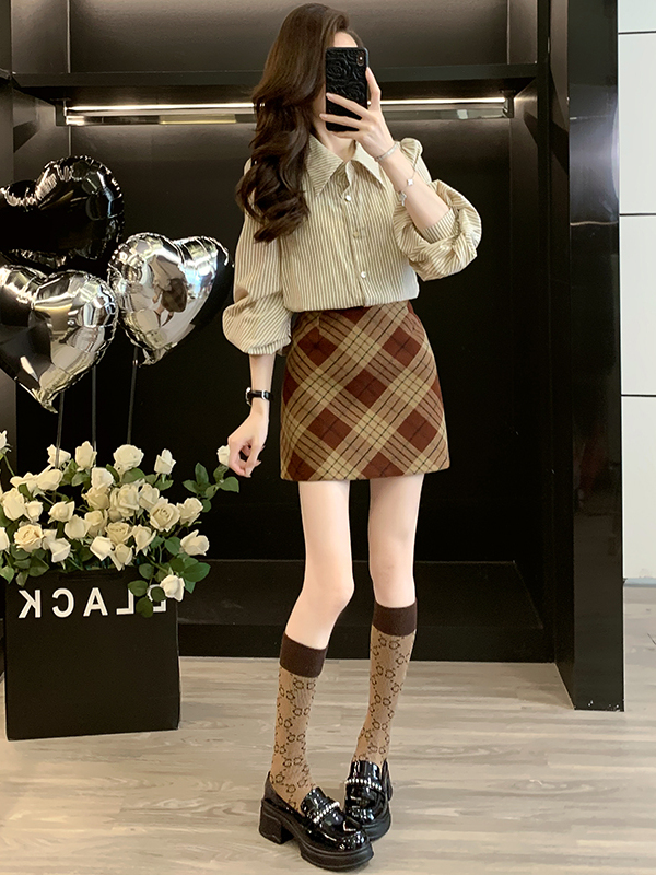 세련된 체크무늬와 스트라이프 긴팔 셔츠와 짧은 스커트  - Women Fashion Online 리뷰 및 가격